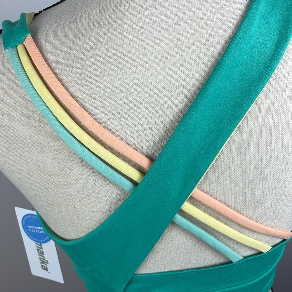 NWT Marika Mid Impact Sports Bra SZ XL Unique Back Soft Stretchy Removable Pads - Picture 8 of 9
